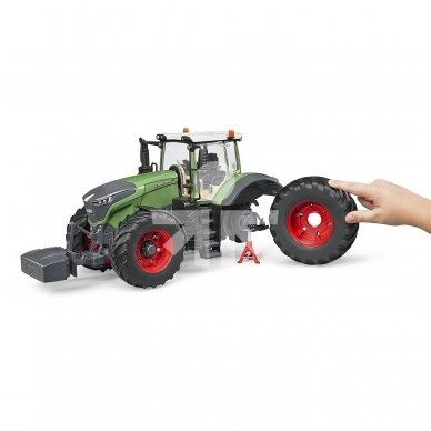 Игрушкa BRUDER 04040 Трактор Fendt 1050 Vario 2