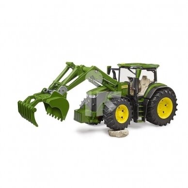 Игрушкa BRUDER 03051 Трактор John Deere 7930 с фронтальным погрузчиком 3