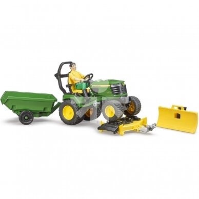 Toy Bruder mower with trailer and gardener 62104 2